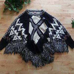 Poncho / Shawl / Cape with tribal print Size S/M